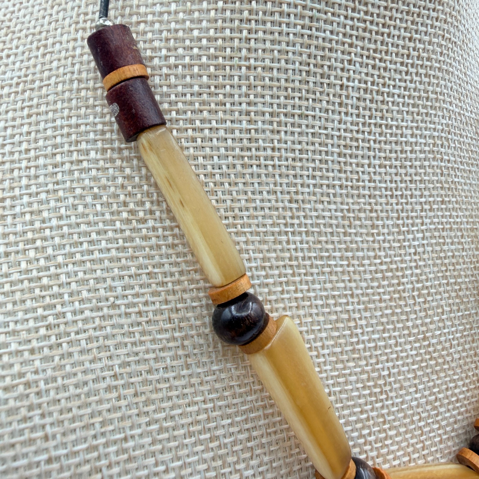 Vintage 90s Earthy Wood & Horn Bead Necklace Boho Ethnic Fashion Women’s Jewelry