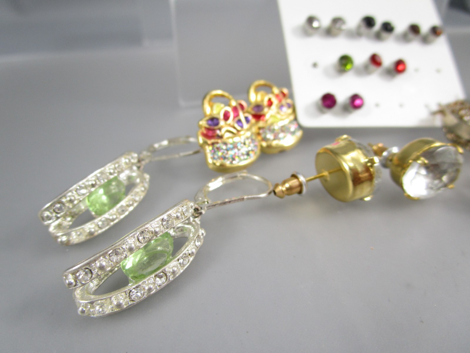 Vtg Mod Retro Multi Color & Styles LOT 13 Post Pierced Earrings 175L