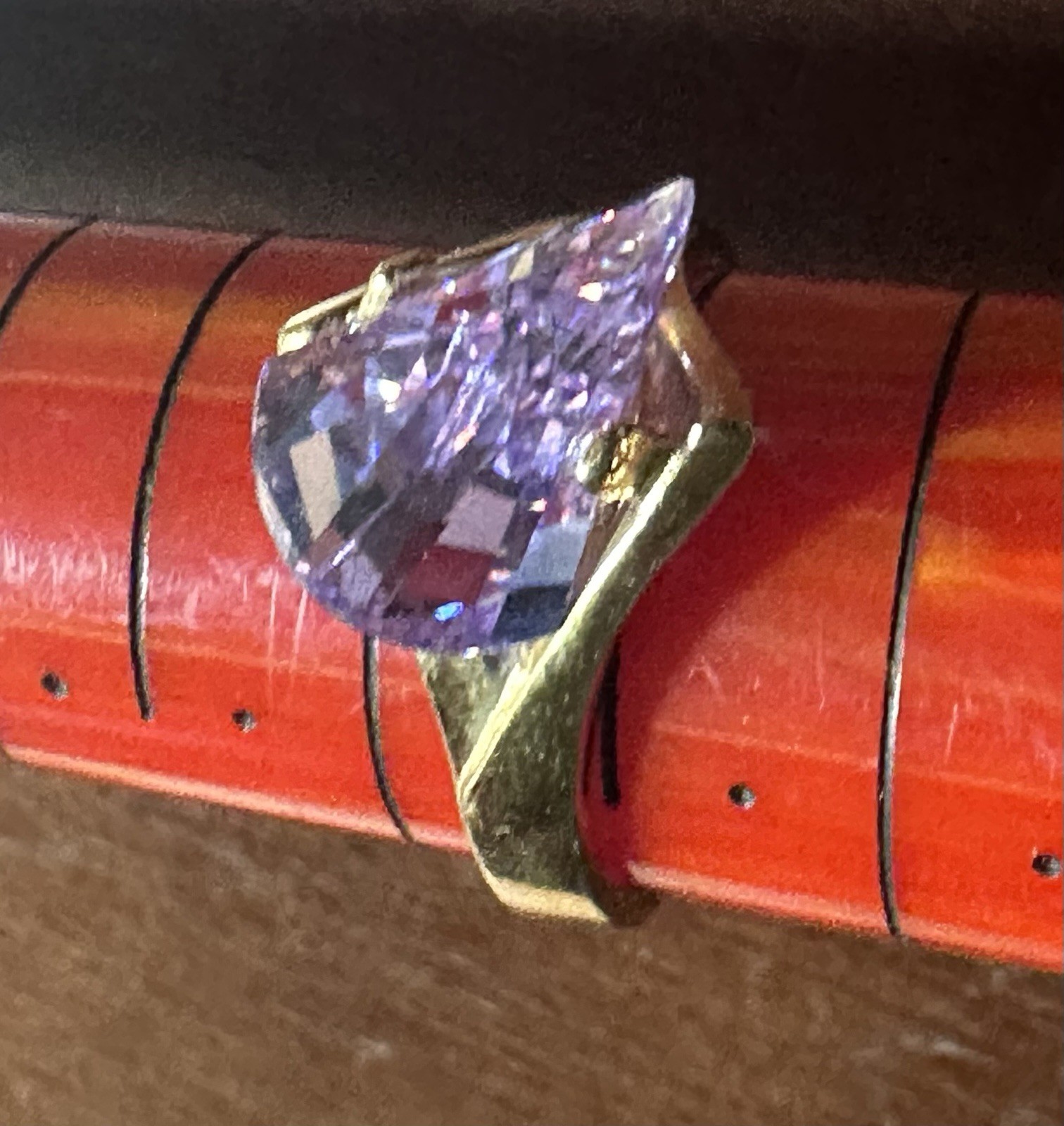 Vintage STERLING SILVER Gold Pl. Laser-cut Purple CZ Ladies Cocktail Ring Sz 8.5