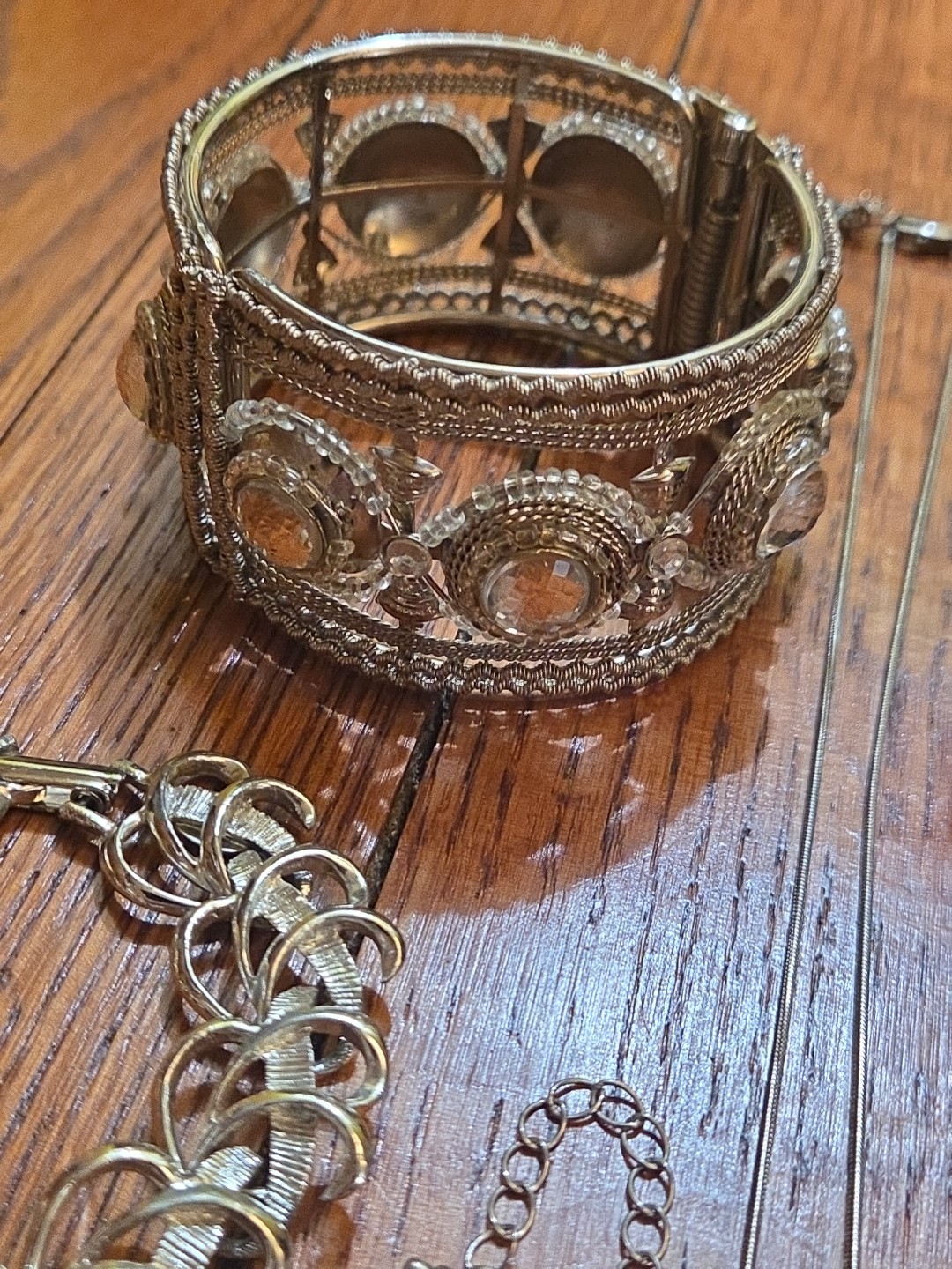 Vintage Estate Jewelry, Brooch, & Earrings Lot Rhinestones