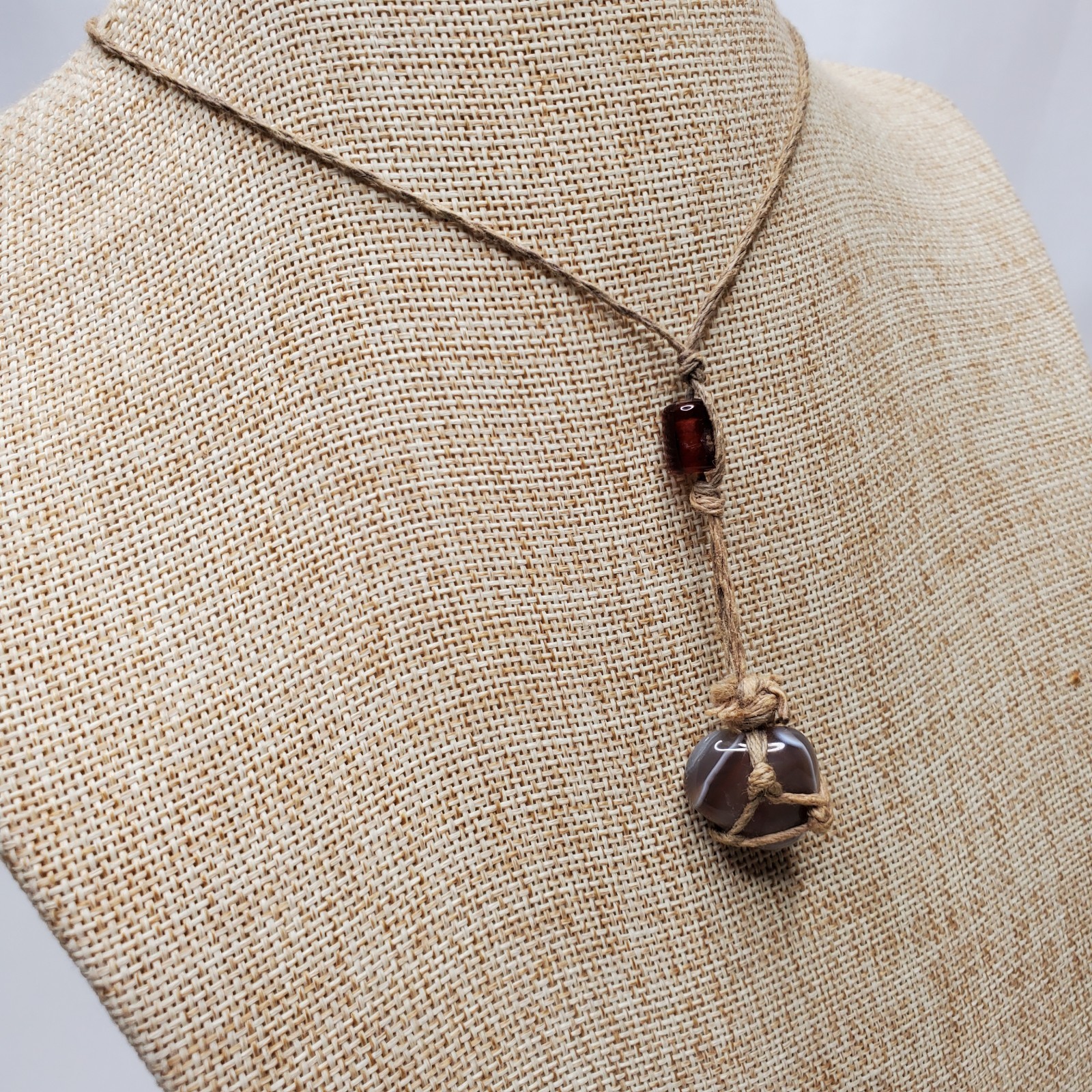 Vintage Rope Wrapped Crazy Lacy Agate Necklace 16 Inch Hand Knotted