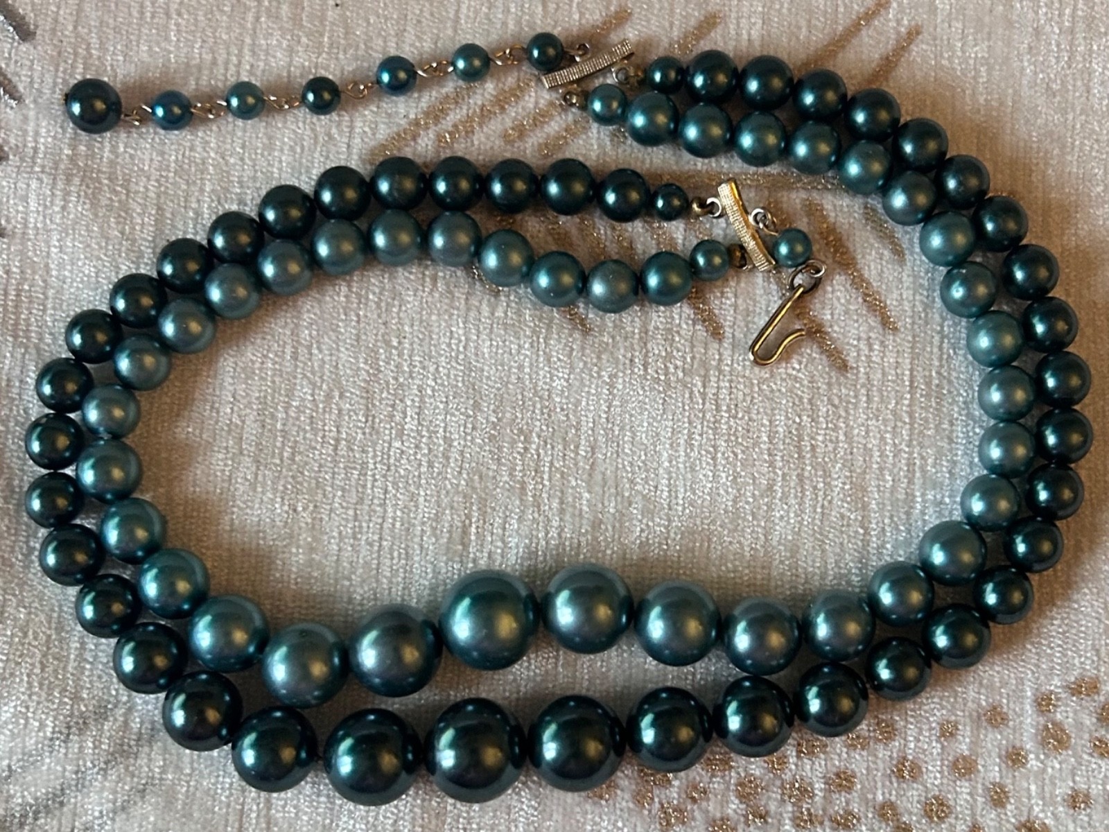 18″ double strand complementary blue faux pearl necklace
