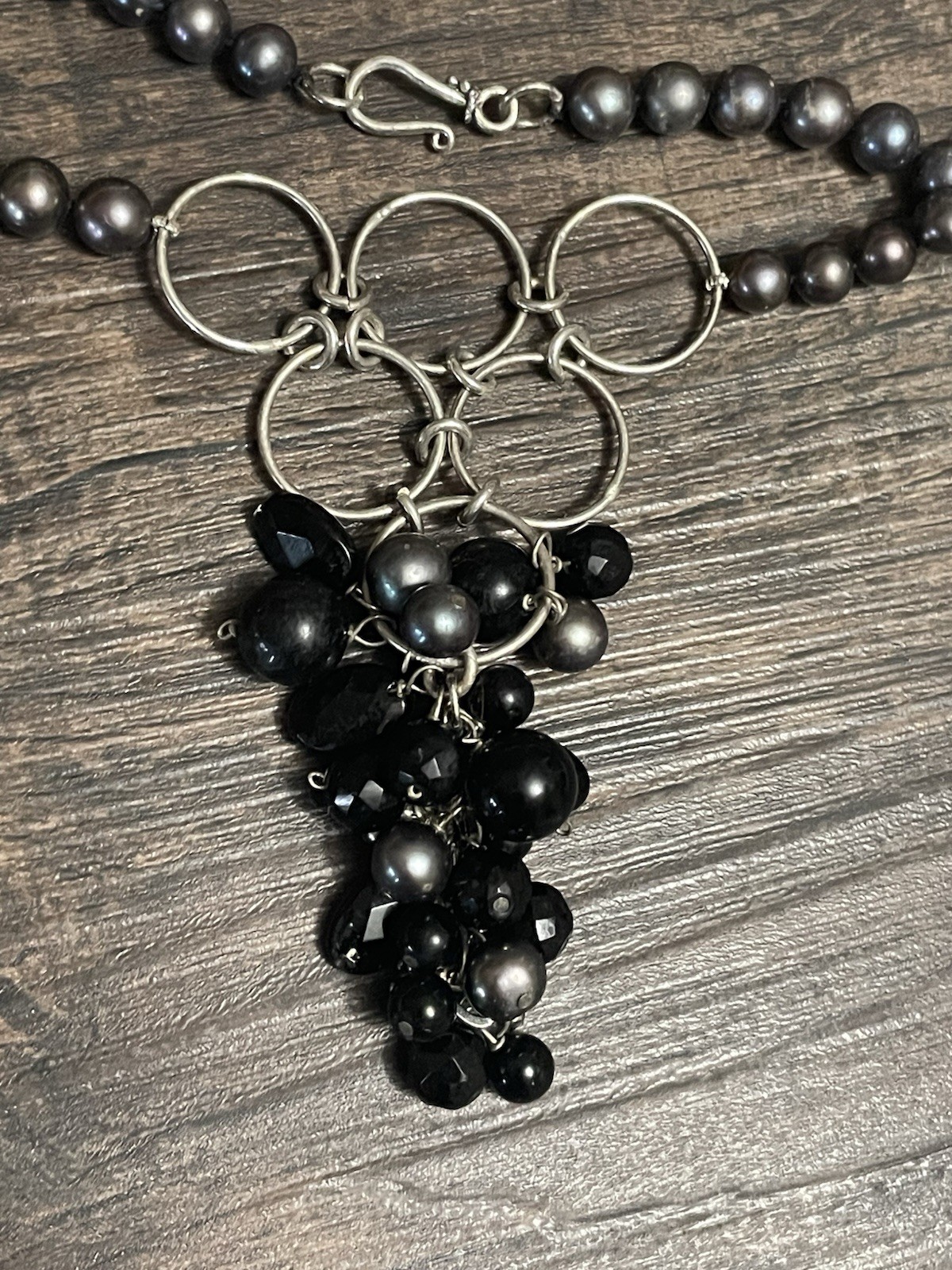 Vtg Gothic Sterling Silver Peacock Pearl Cluster Pendant Necklace-Artisan 17.5″