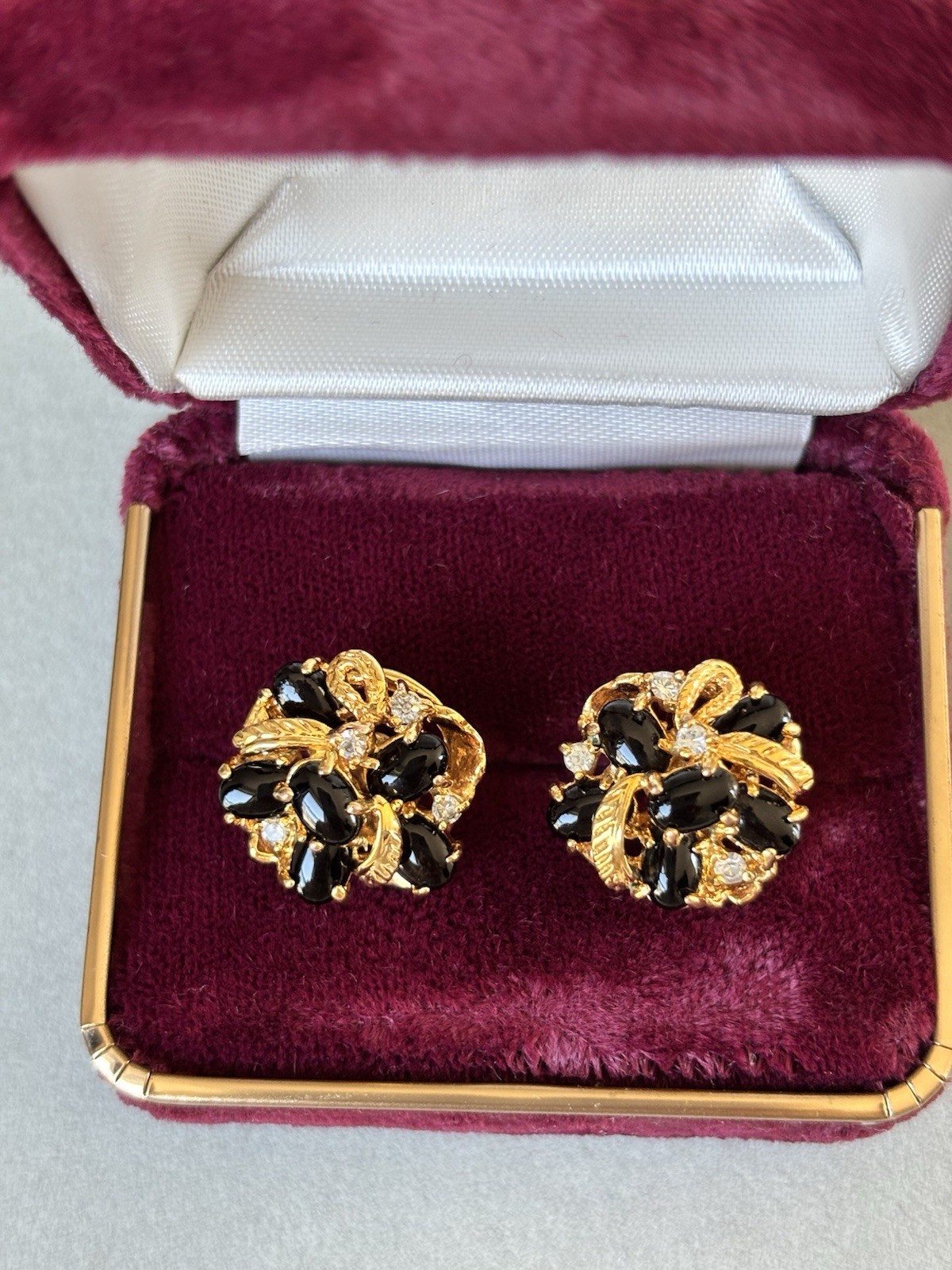 Vintage Gold Tone Black Stones & Rhinestones Cluster Floral Stud Earrings 17.5mm