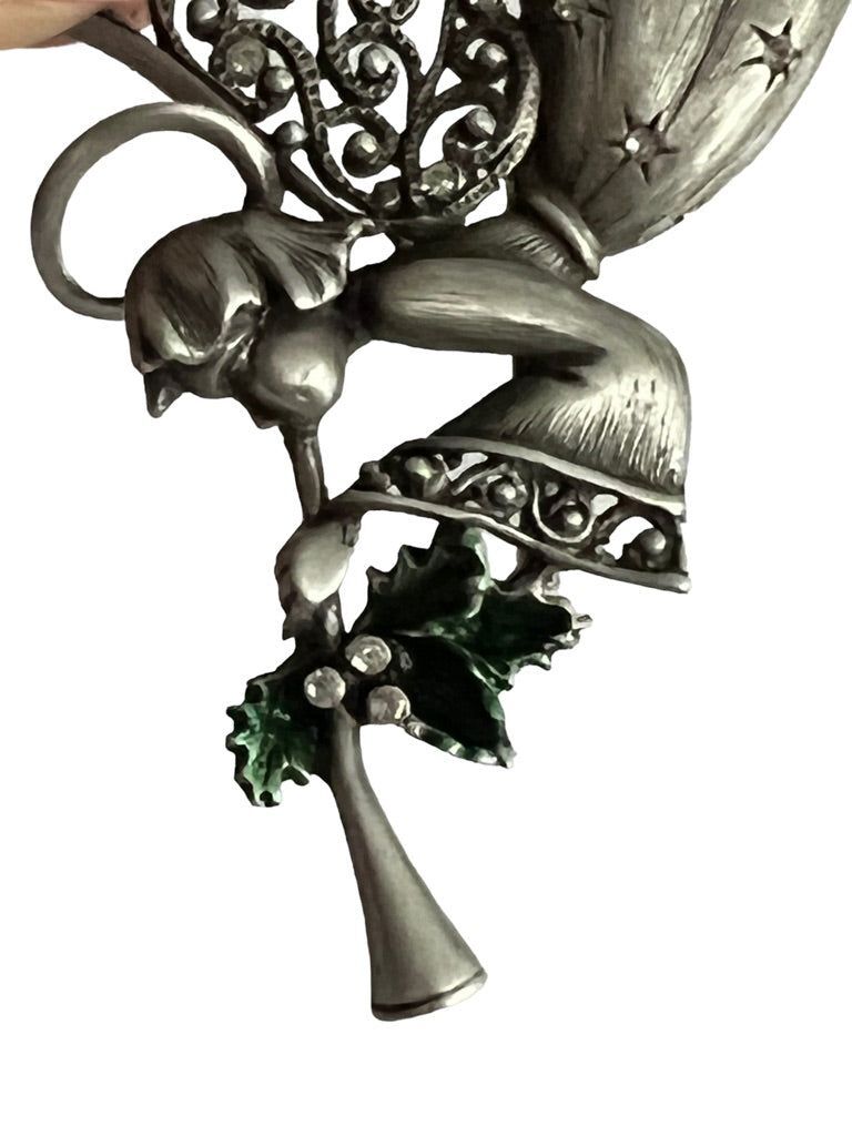 Jonette JJ Pewter Angel Brooch With Holly and Trumpet