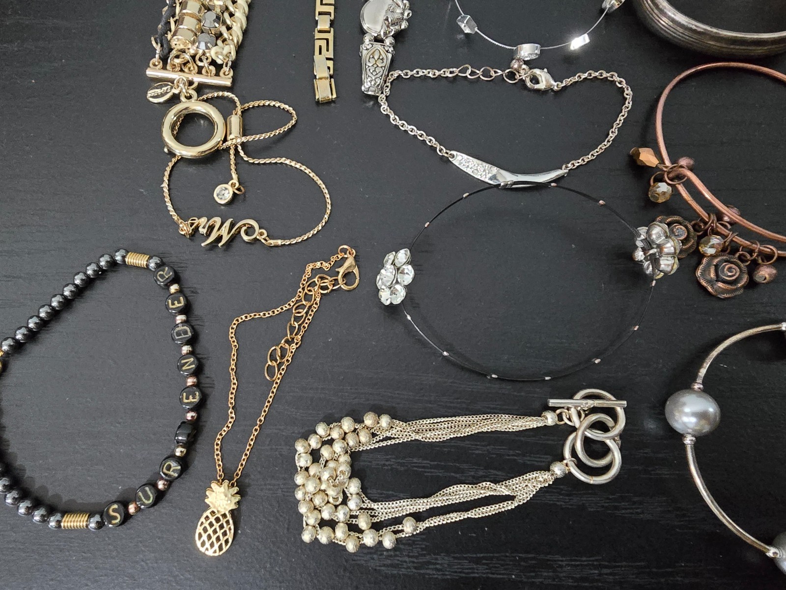 Gigantic Mixed metals material an color lot of 70+ braceletn, signed /unsigned