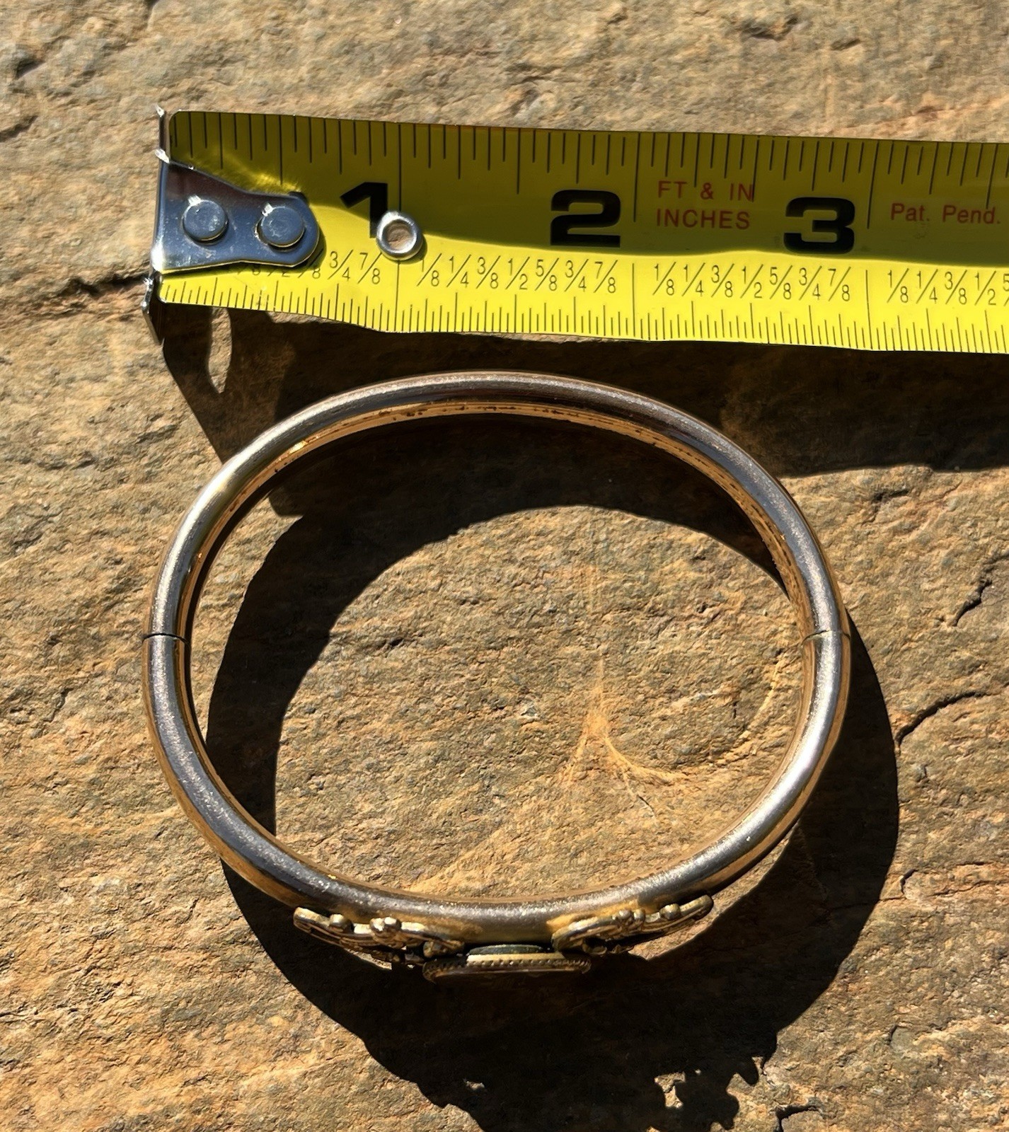 ANTIQUE HINGED BANGLE BRACELET UNMARKED GOLD-FILLED PUSH BUTTON ENGRAVED INITIAL