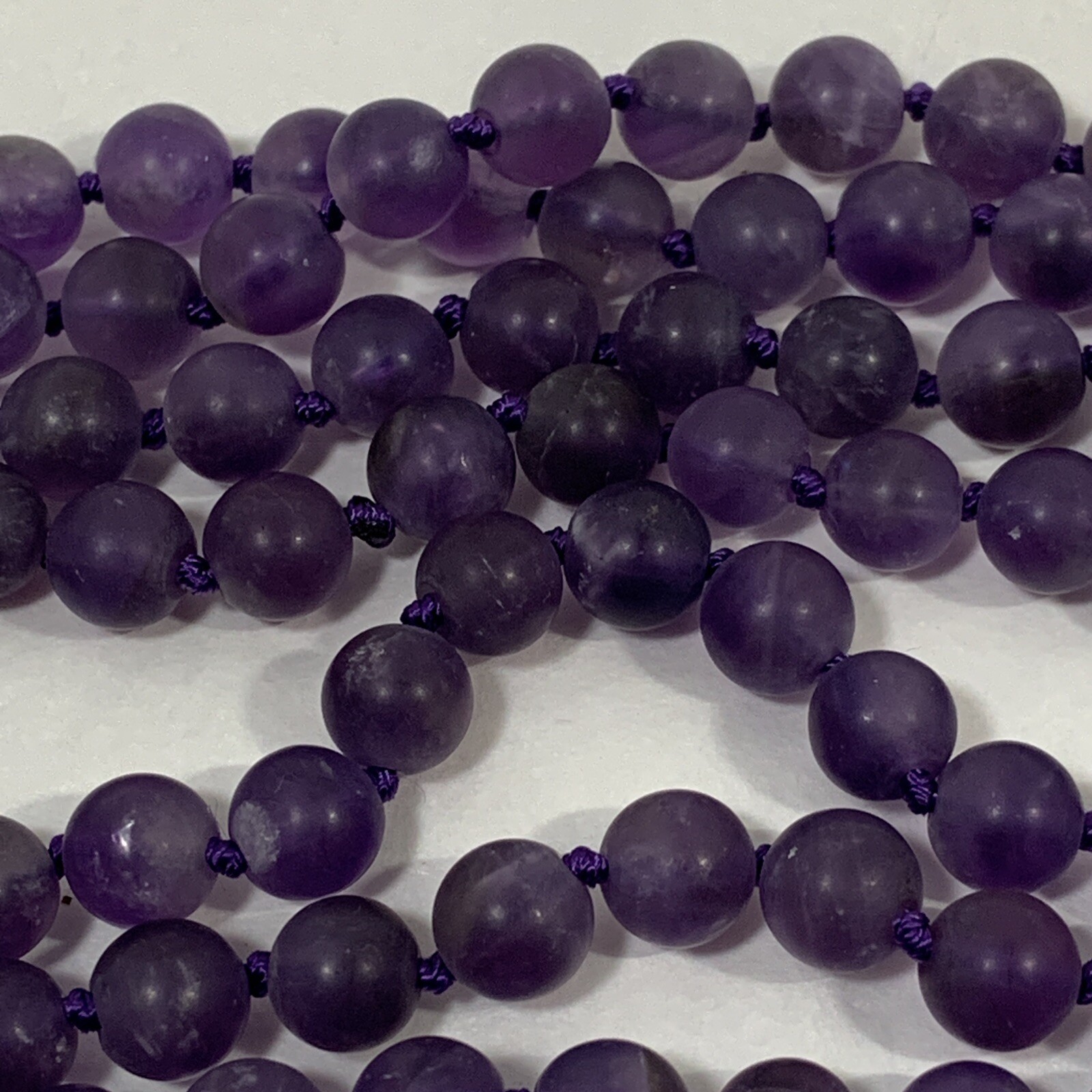 VTG Purple Amethyst Frosted Glass Bead Necklace Hand Knotted 63″ No Clasp 7mm