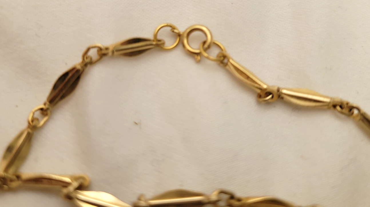 Vintage Green Peking Glass Beads Station Gold Tone Bar Link Chain Necklace 32″ L