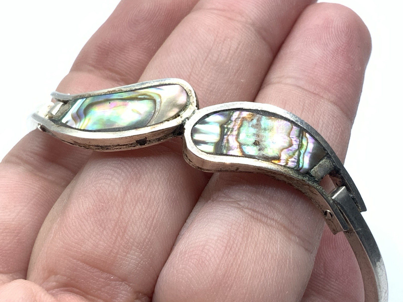 Vintage Southwest Nickel Silver Abalone & Abalone 6.5” Hinged Bangle Bracelet
