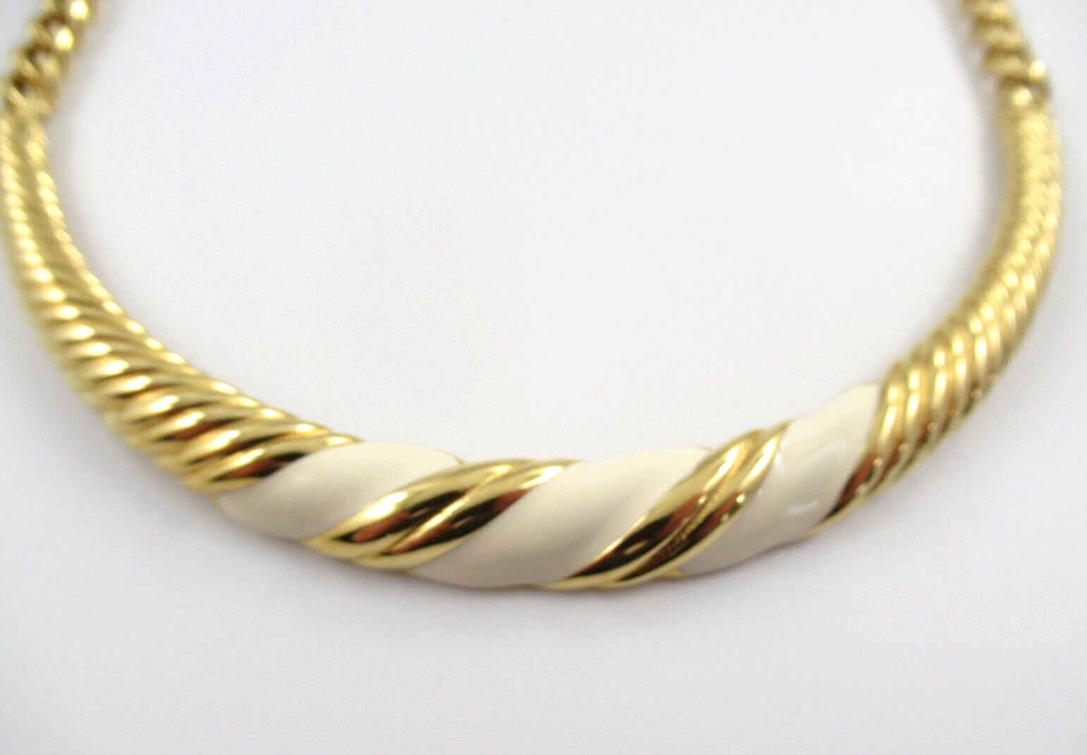 Monet Ivory Color and Gold Tone Signed Vintage Collar Necklace 14″