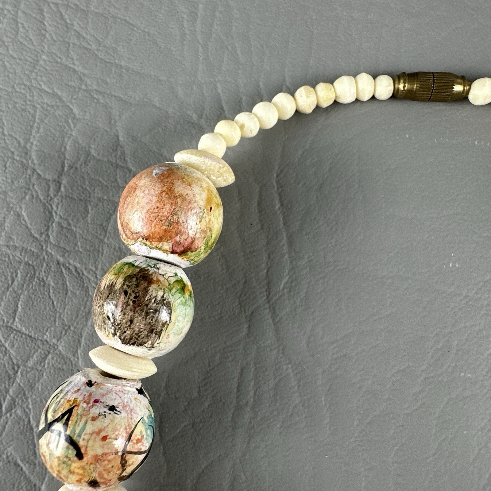 Vintage Hand Painted Necklace Bird Bead Artisan Wood 27”