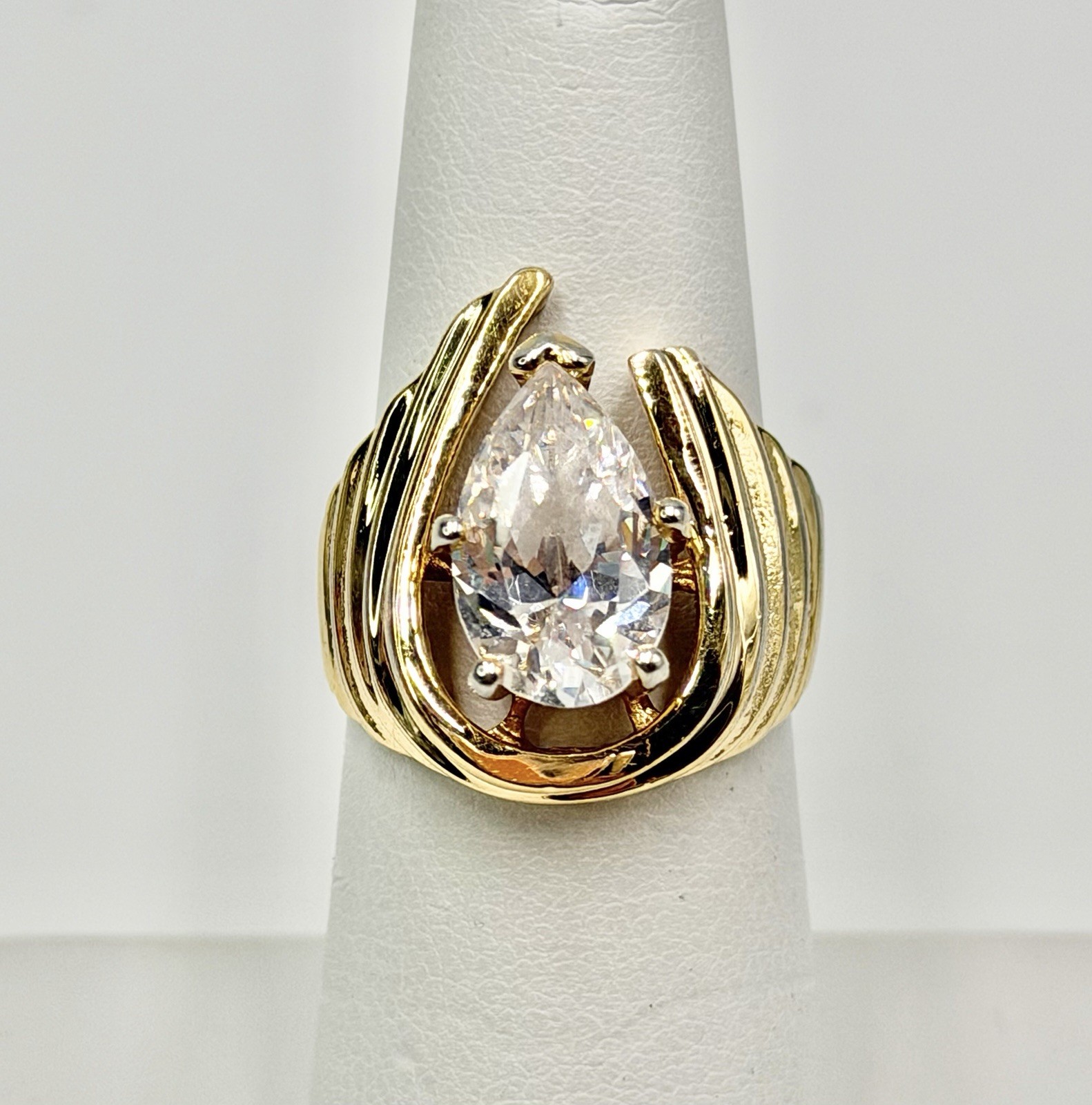 Vintage Aurora Jewelry Co Ring 18KT HGE Pear Cut Cubic Zirconia Stone Size 6