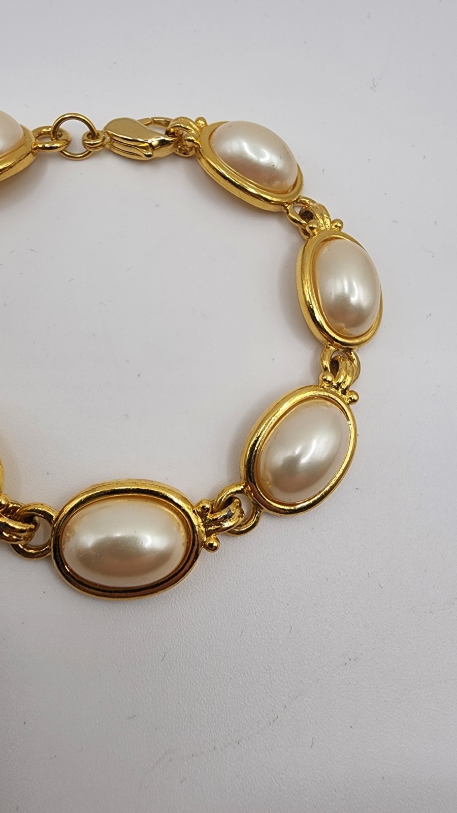 Vintage Faux Pearl Women’s Bracelet Gold Tone 7.25″ Inches Jewelry Gift Elegant