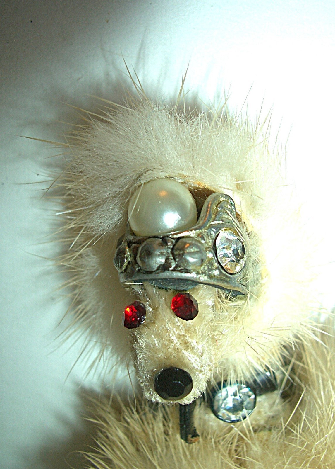 Vtg 1950s Genuine Mink Fur French Poodle Pin Rhinestone/Pearl Crown Collar Beige
