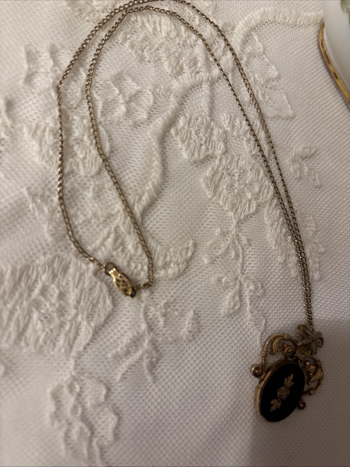 J.J. White Black Onyx And 12k GF Pendant And Chain Necklace-Vintage