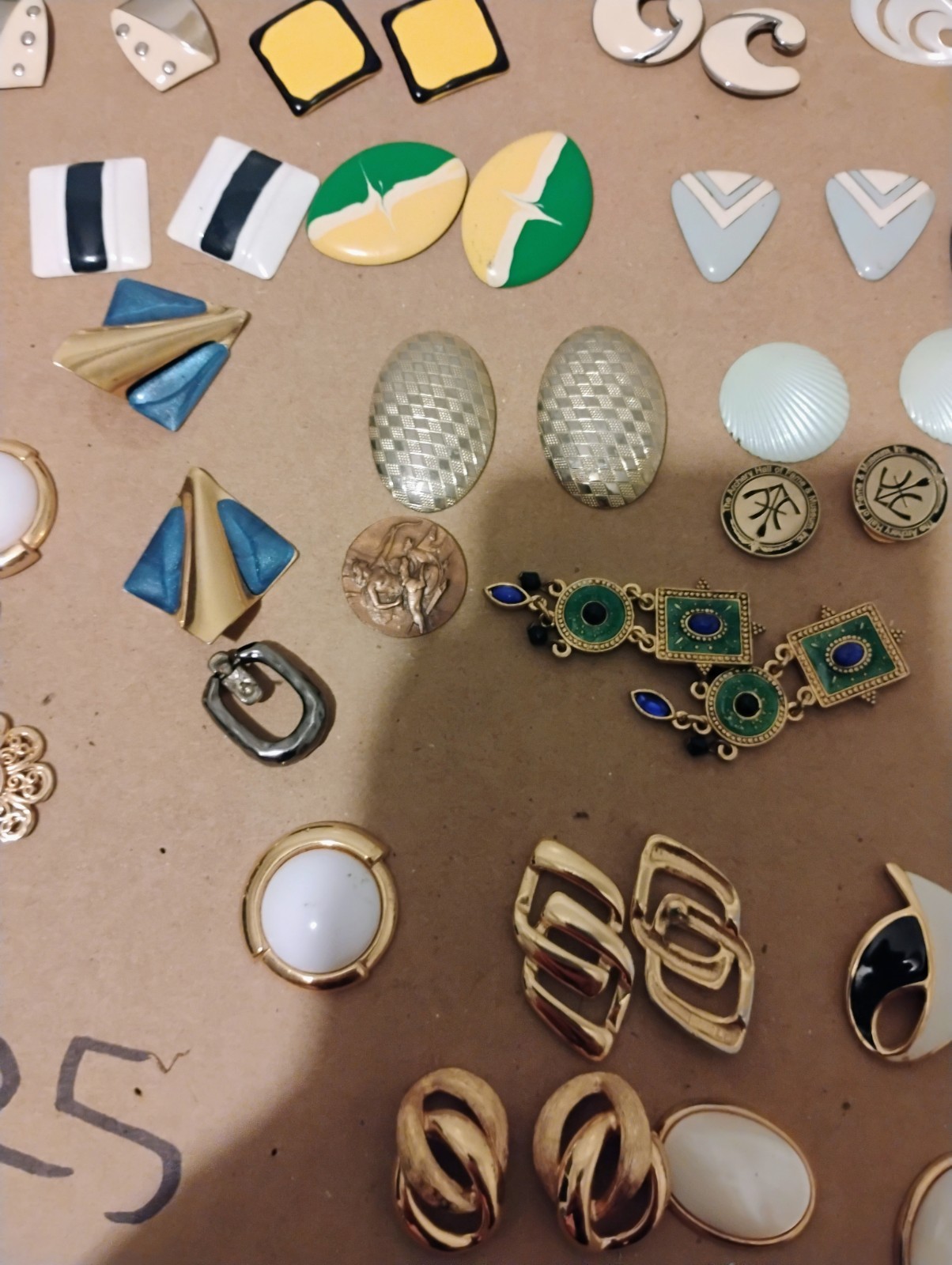 Vintage 1950s Earrings Lot Of 65 Pairs Gold Tone Stone Etc