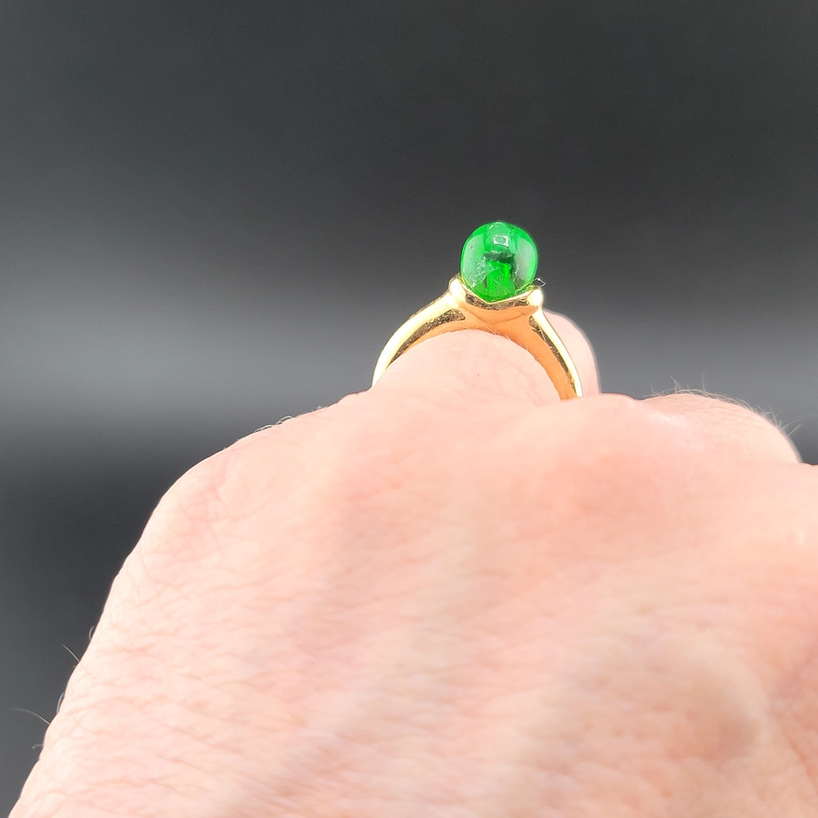 Vtg Sz 6 Ring Green Glass Bead Mogul Jewelry Unsigned ESPO Joseph Esposito