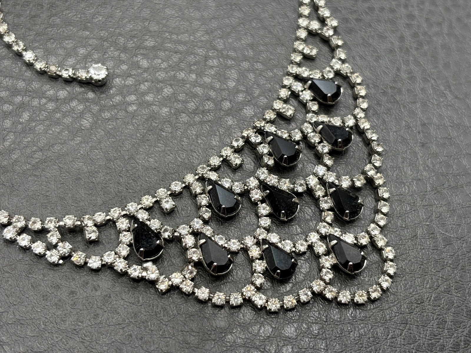 Vintage Rhinestone Crystal Black Clear Statement Necklace Silver Tone Bib READ