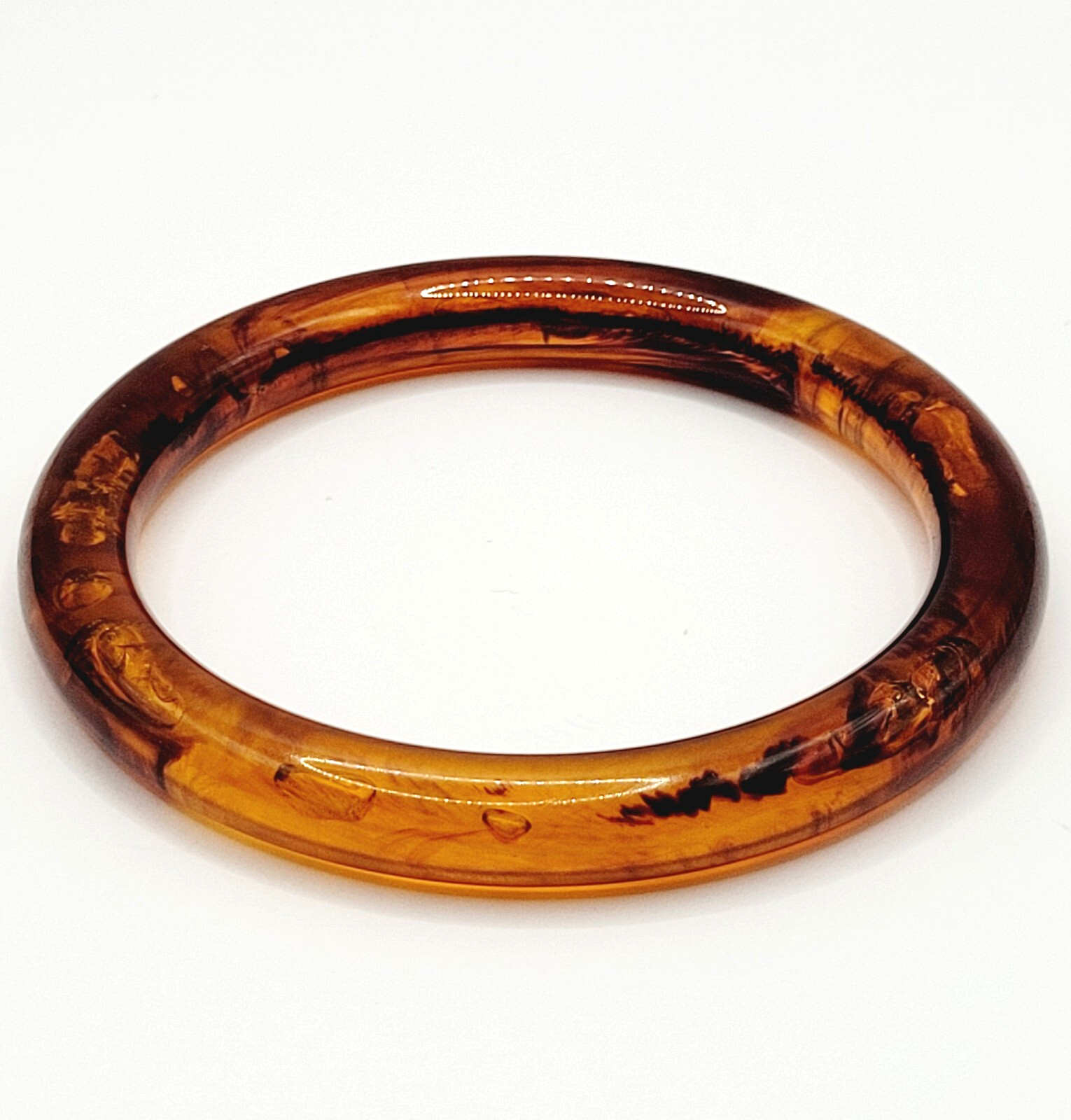 Classic Retro Faux T Shell Acrylic Bangle Bracelet Vintage 1980s with Bubbles