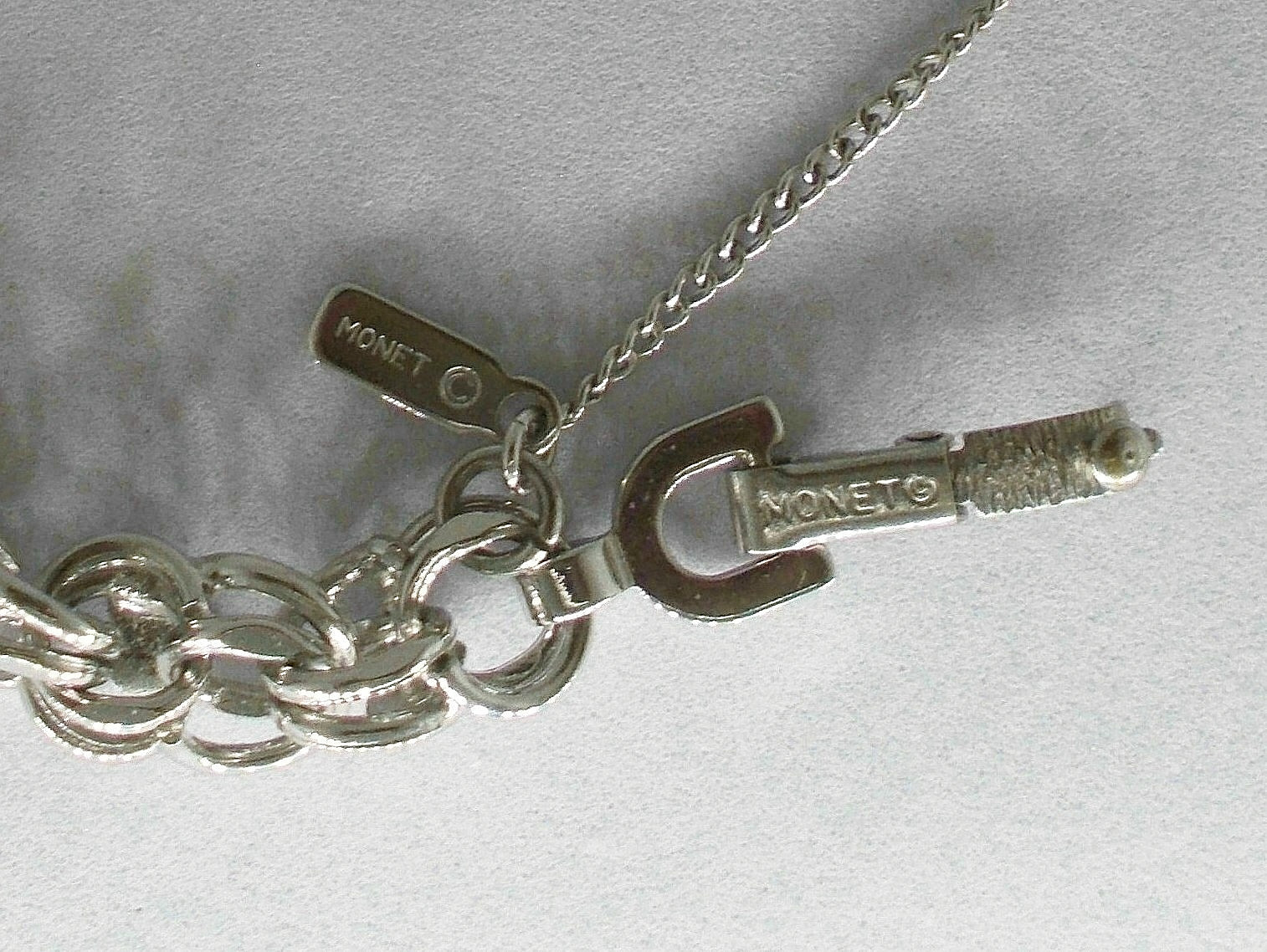 MONET-BEAUTIFUL HEART LINK Starter CHARM BRACELET Silver Tone+safety chain~7.5″