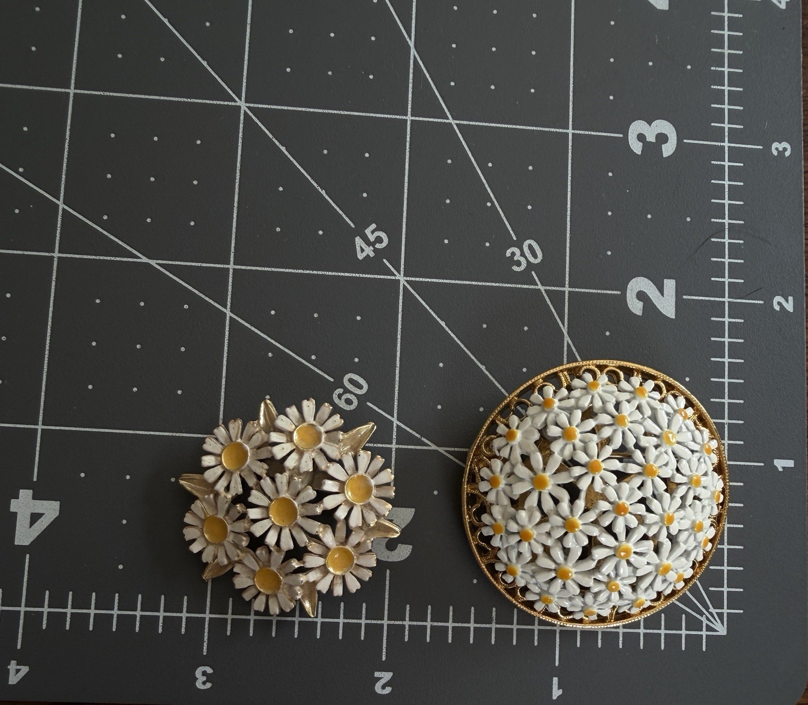 60s Lot 2 Daisy Brooch Mod White Enamel Flower Dome Pin Gold Vintage