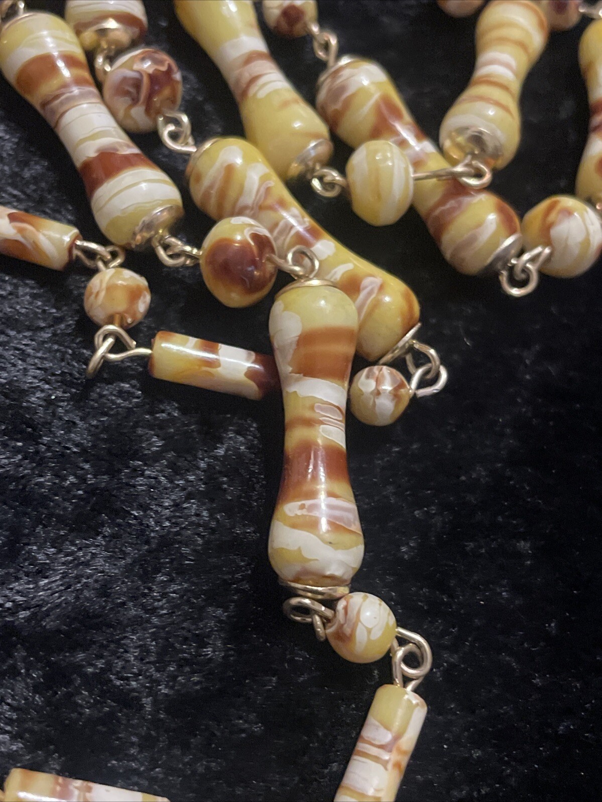 Vtg Necklace Light Weight Type Plastic Yellow White Different shapes & Size 44”