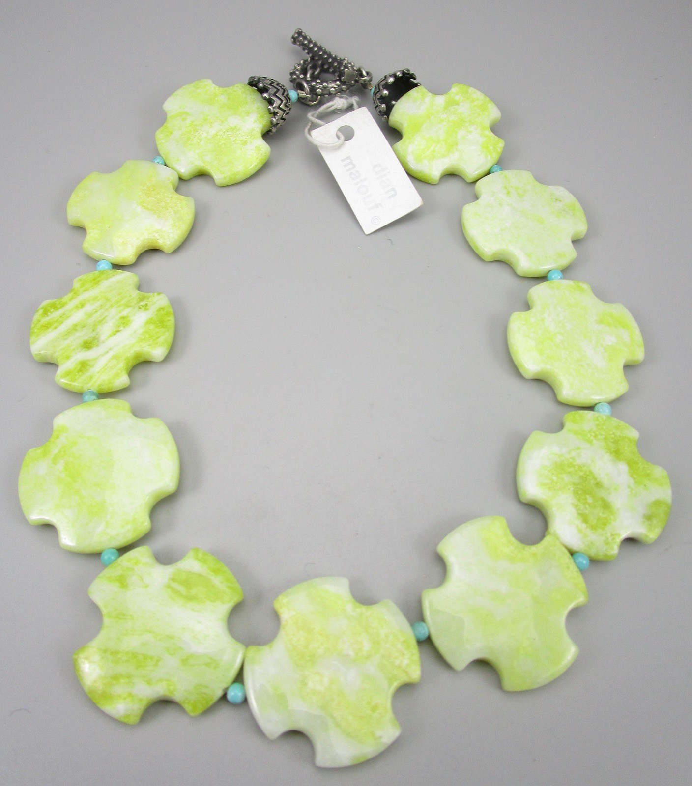 BEAUTIFUL DIAN MALOUF STERLING SILVER LIGHT GREEN STONE CROSS BEAD NECKLACE