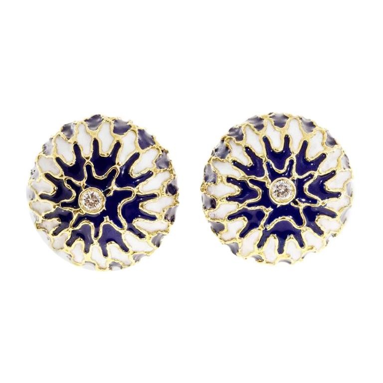 Vintage 1950 18k Yellow Gold Round Domed Blue White Enamel Clip Post Diamond Ea