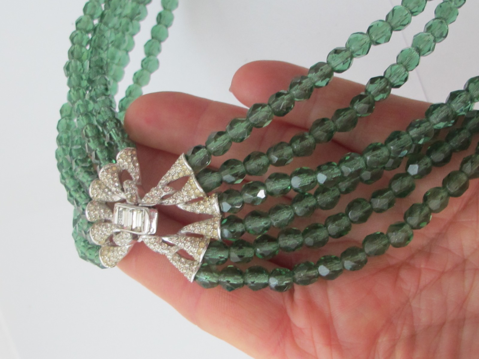 Faceted Green Glass Multi-strand Choker Collar necklace & Rhinestone Clasp C6