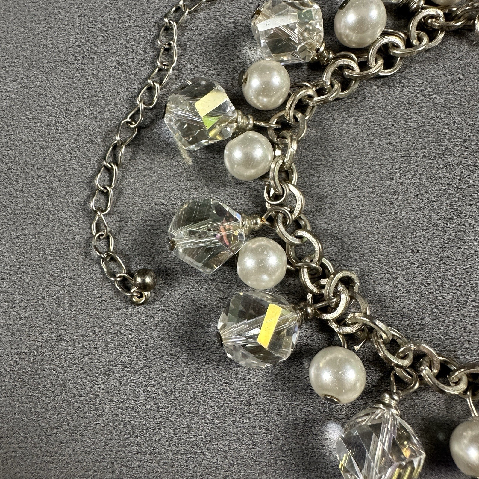 Vintage Faceted Bead Necklace Silver Tone Acrylic Dangle 16-18″ Charm