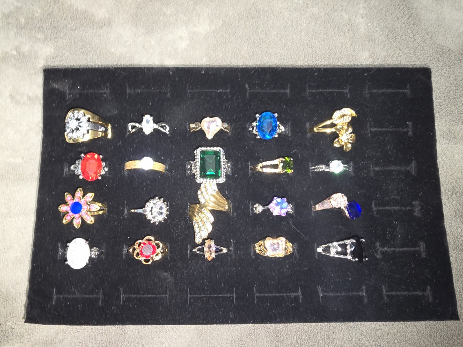 Modern Vintage 20 Piece Costume Ring Lot