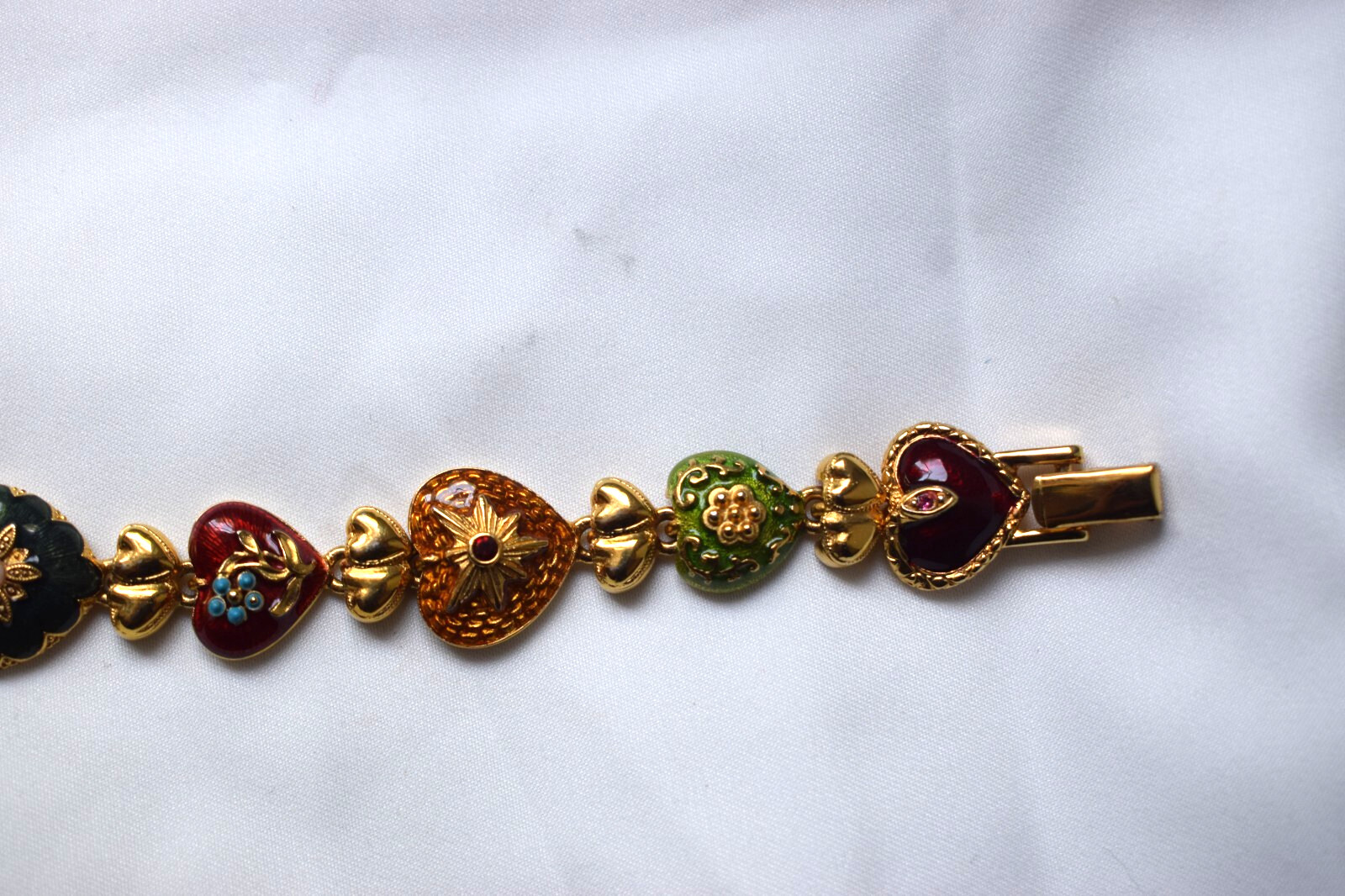 Joan Rivers Hearts & Flowers Bracelet Gold Tone w/ Enameled Hearts Signed Rare!