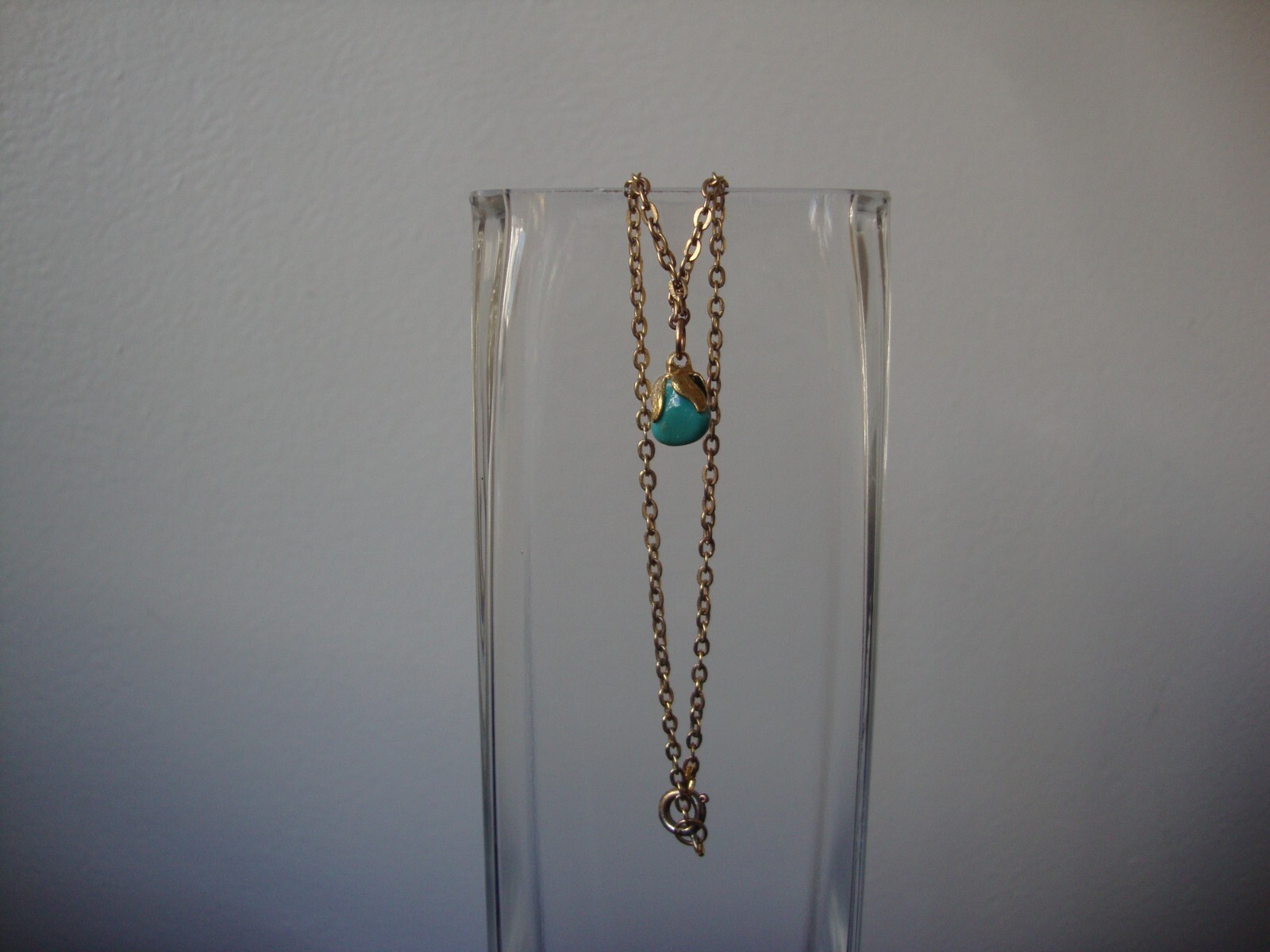 VTG GOLD PLATED LEAVES TURQUOISE NUGGET + GOLD PLATED 8.5″ ANCHOR CHAIN BRACELET