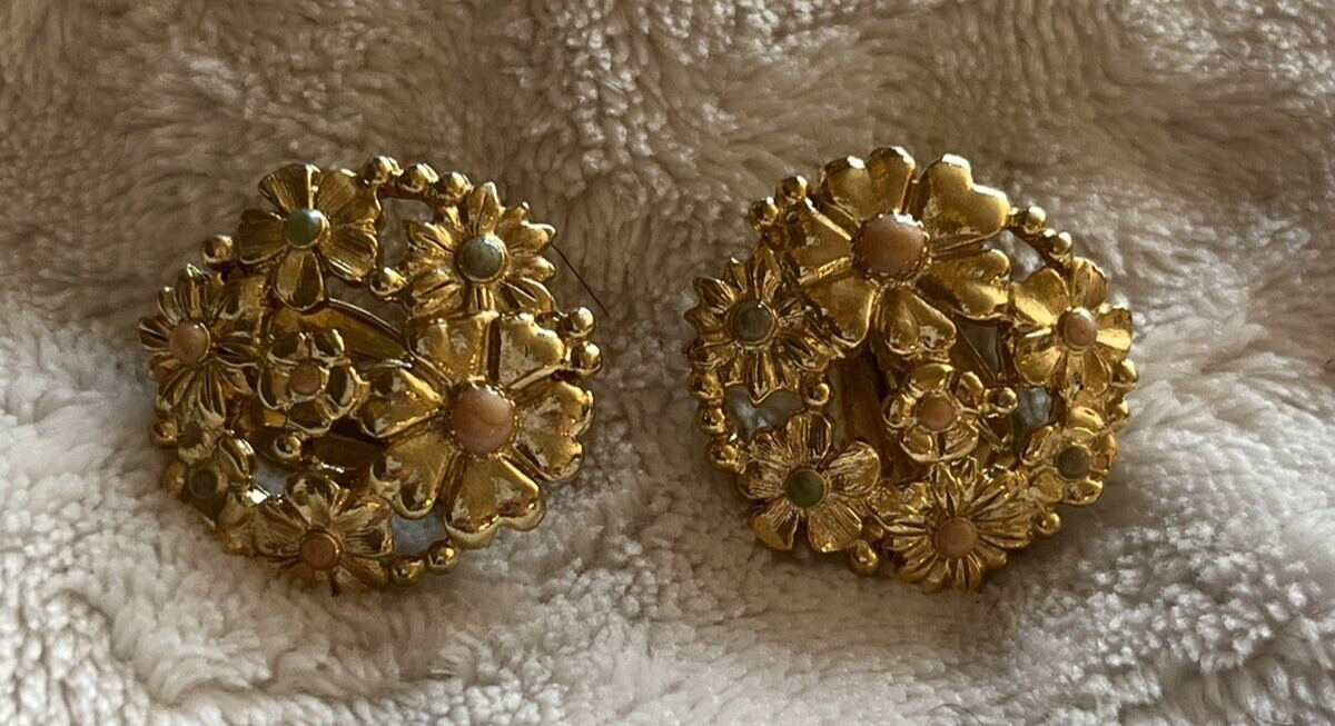 Vintage Gold Tone Floral Clip On Earrings Flower Cluster Round Statement
