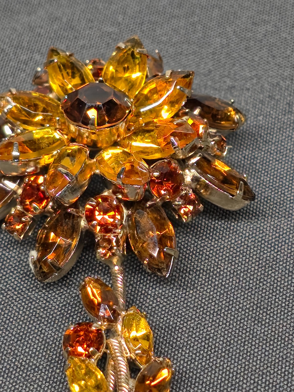 Vtg Tiered Amber Topaz Rhinestone Flower Brooch 4.25″ Large Stem Pin Foil Back