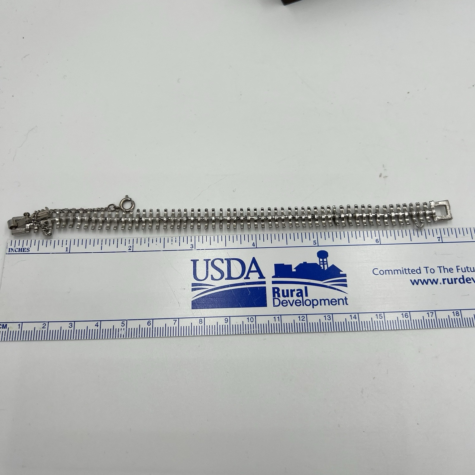 Vintage Silver Tone Chain Bracelet Safety Chain Foldover Clasp 7″
