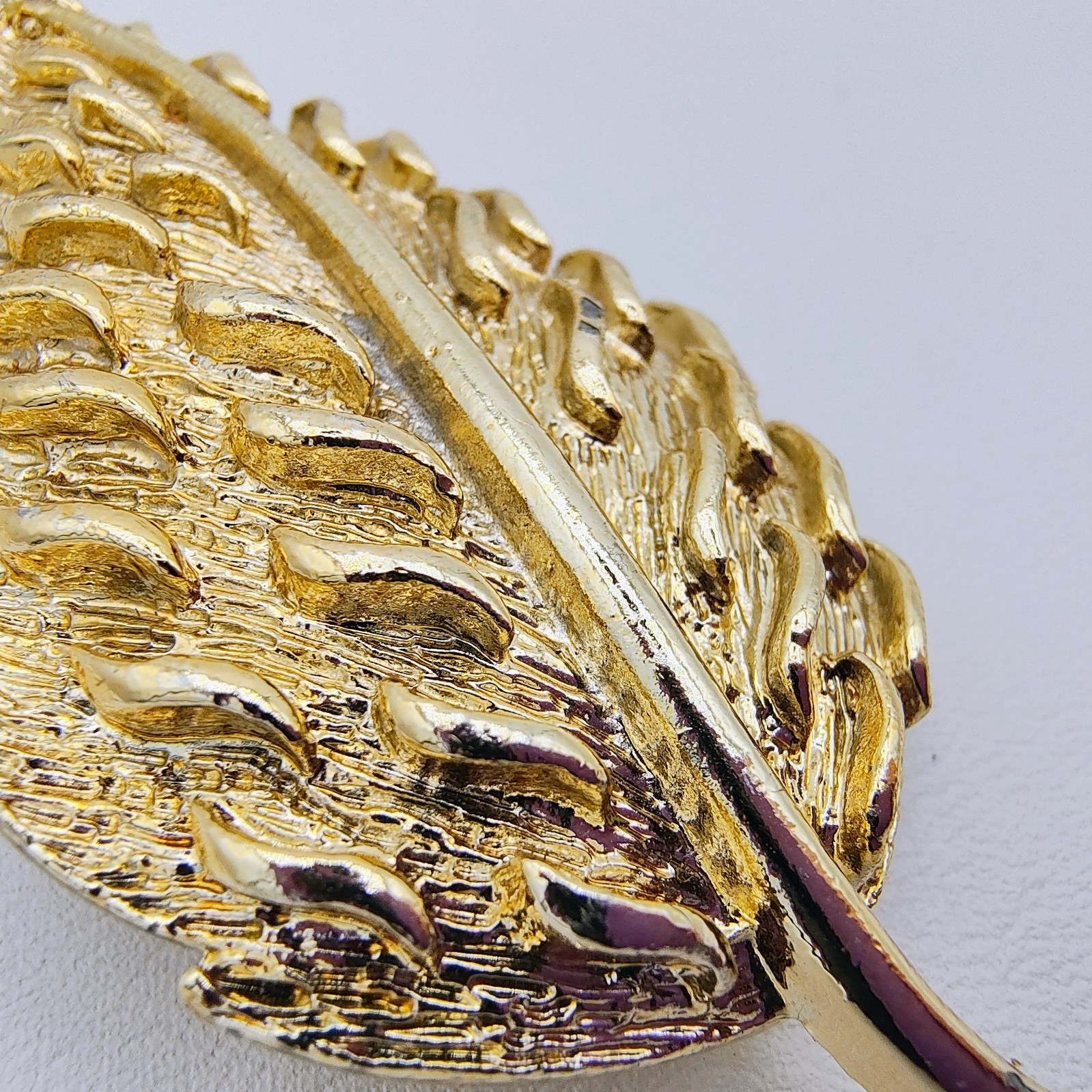 Vintage Gold Tone Leaf Brooch Nature Botanical Organic Chic Autumn Sculptural