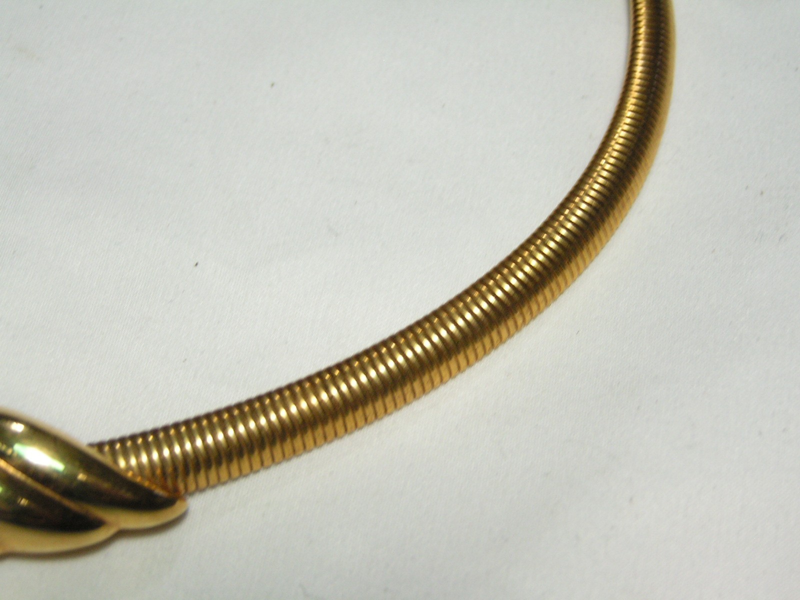 …Vintage NAPIER…Gold Tone Omega Chain, Station Bib Pendant Necklace…