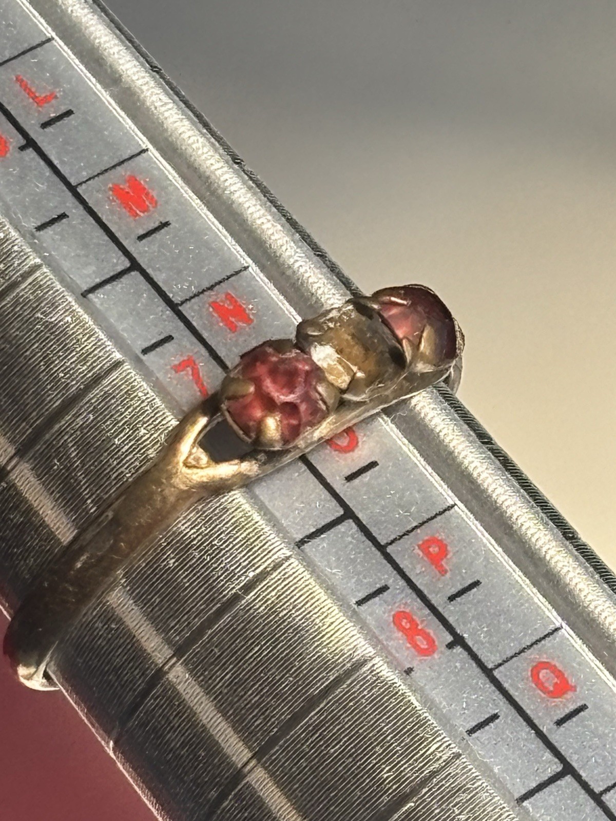 Vintage Gold Filled Ring Red Stones Missing Center Stone Estate Jewelry Size 7