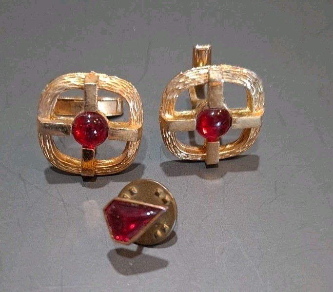 Vintage Midcentury Gold Red Glass Cufflinks & Tie Tack MCM Retro Men’s Jewelry