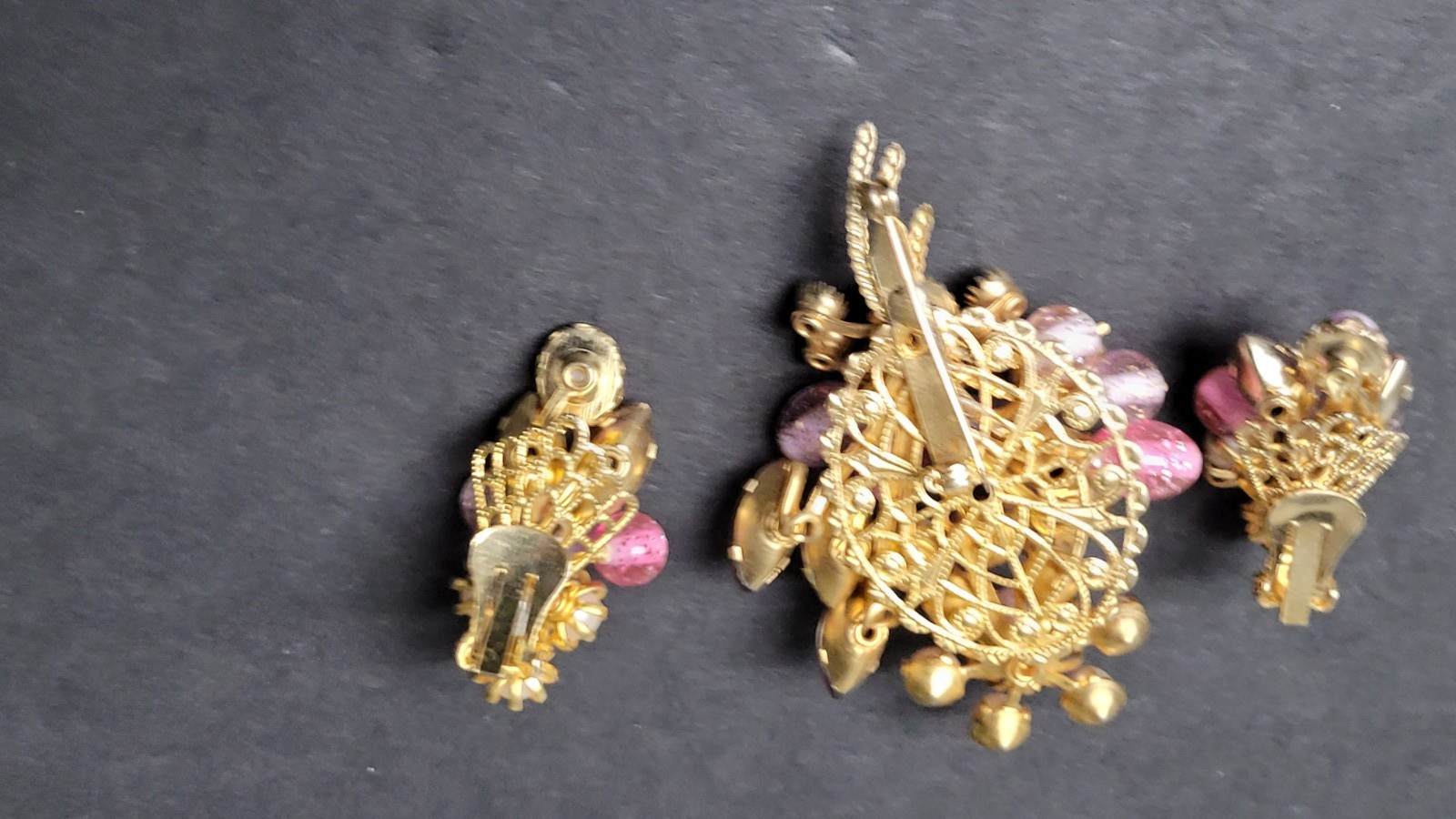 Stunning Flower Pink Rhinestone, Pearls & Beads 3 Pcs. Set