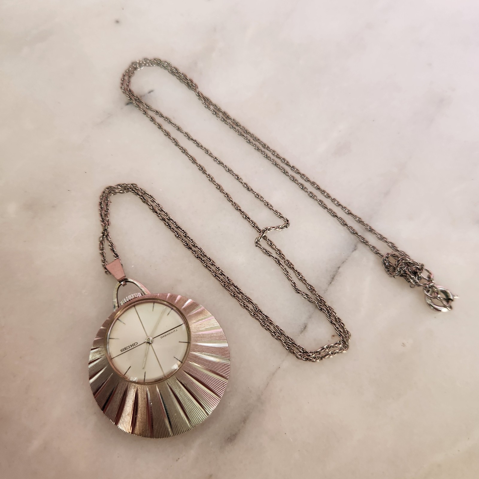 Vintage Seiko Fancywatch Pendant Necklace Watch 17J Hand Wind Sunburst Silver