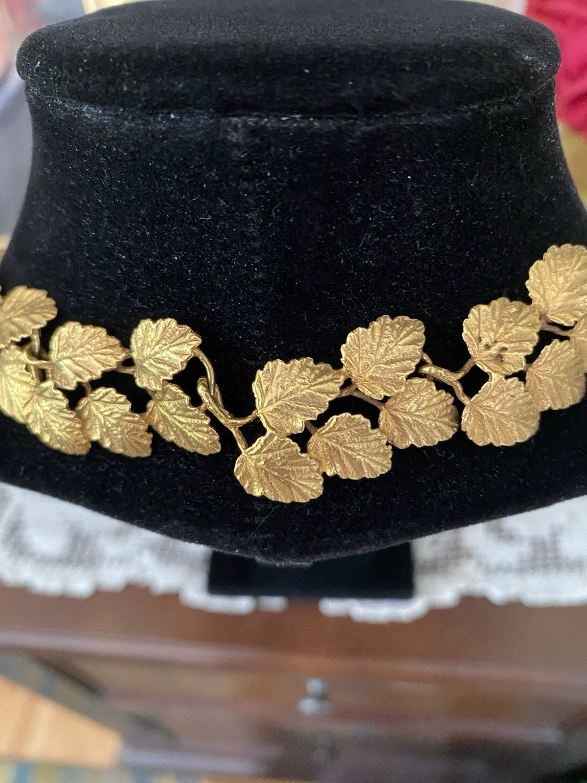 RARE Metropolitan Museum of Art 18k Gold Plated Choker Necklace
