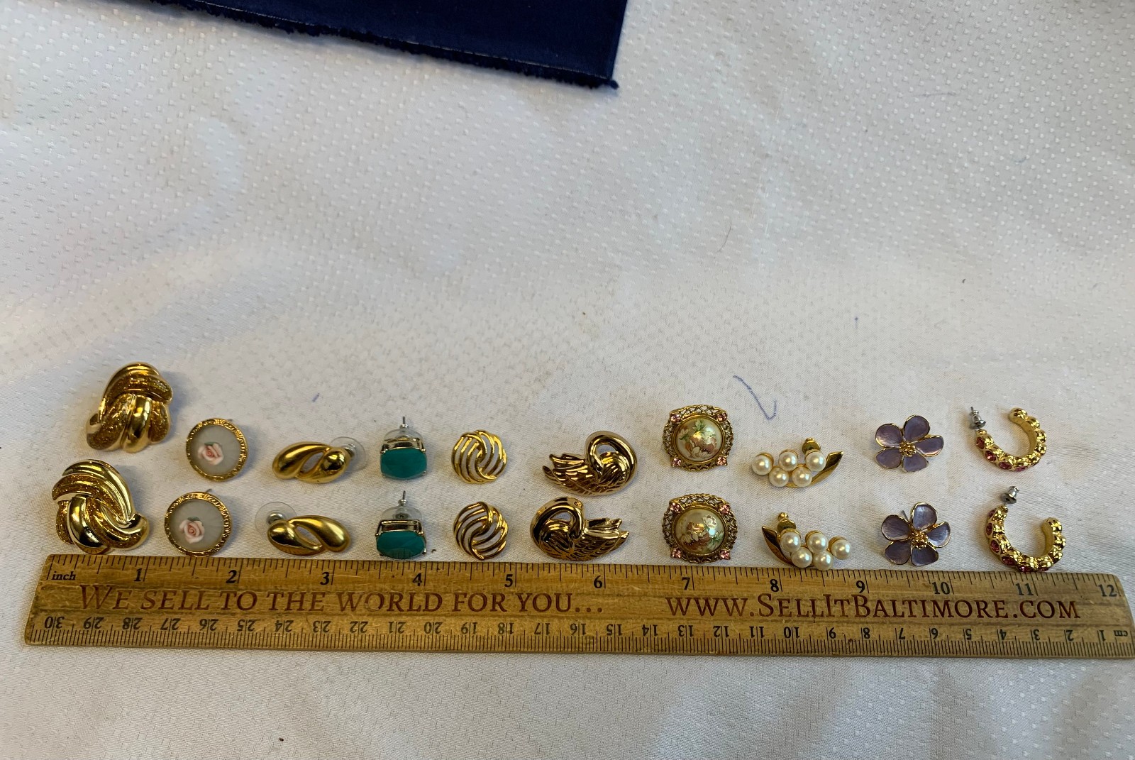 Vtg Earring Lot Costume Jewelry Monet LTR Avon Camphor Glass Enamel Faux Gems
