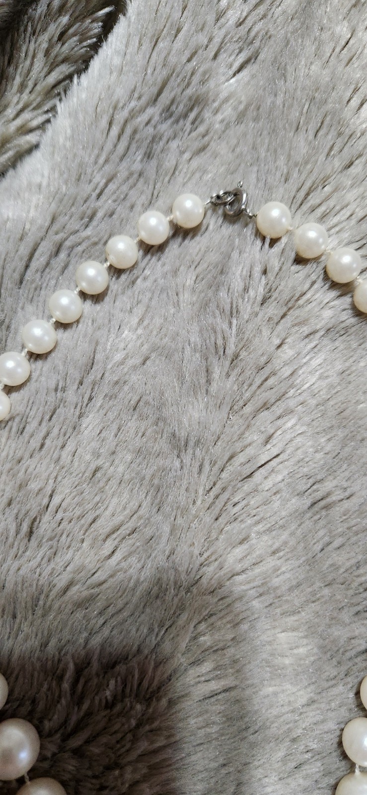 Vtg Graduated Faux Pearl Necklace 16.5 in Classic Grandmacore Cottagecore 80s