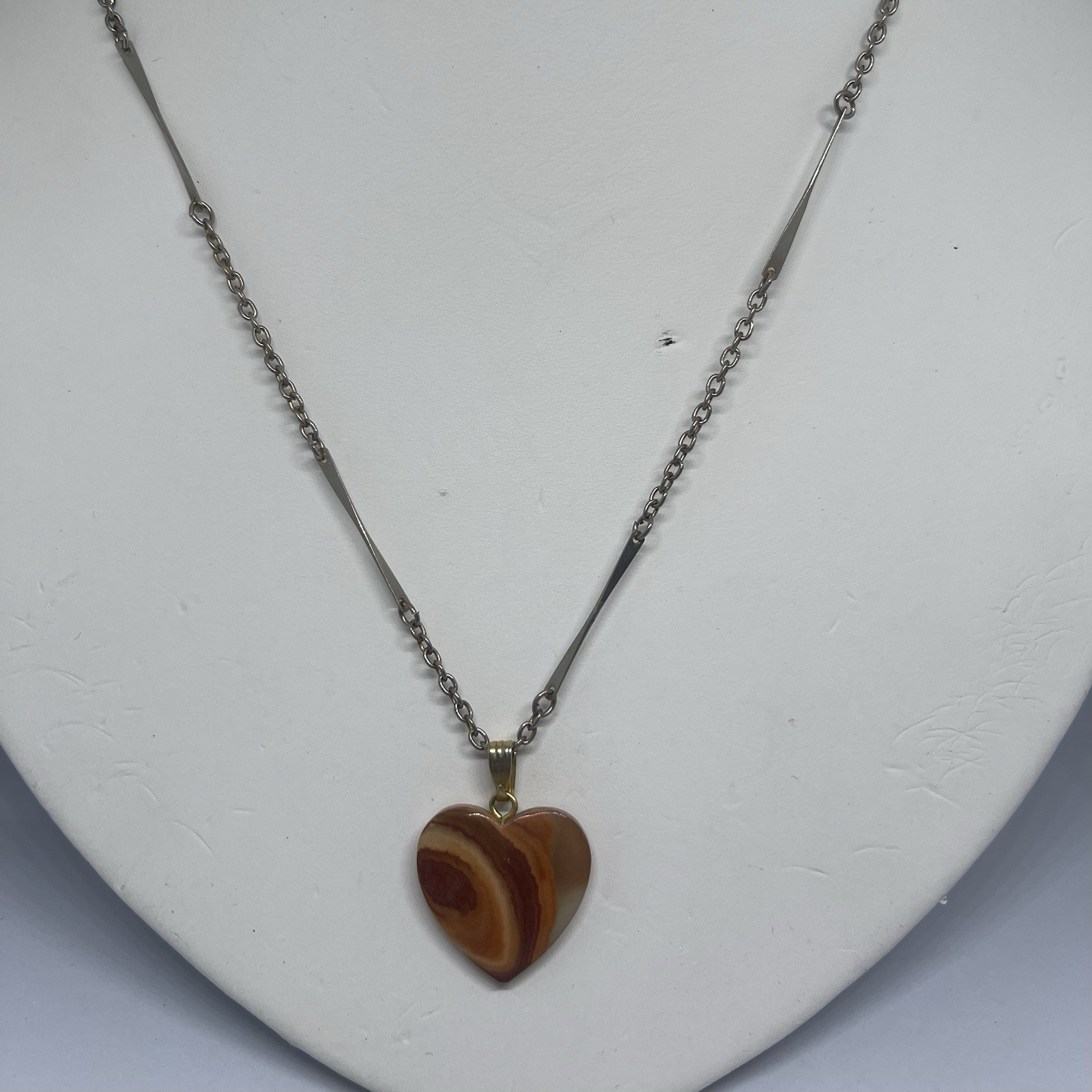 Vintage 1970’s Agate Geode Heart Pendant Bar Link Chain 18” Necklace