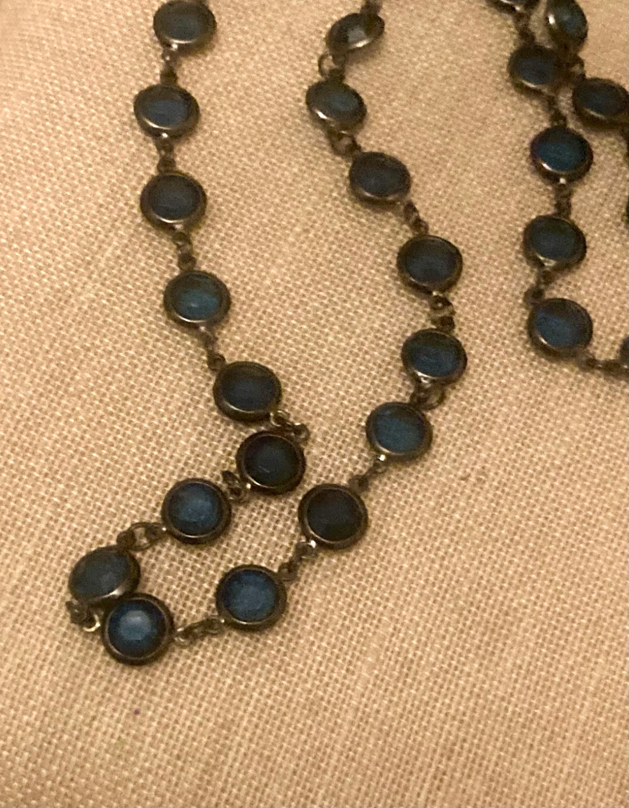 VTG Blue Faceted Crystal Glass Open Back Bezel Set Necklace 41″ Flapper Layer