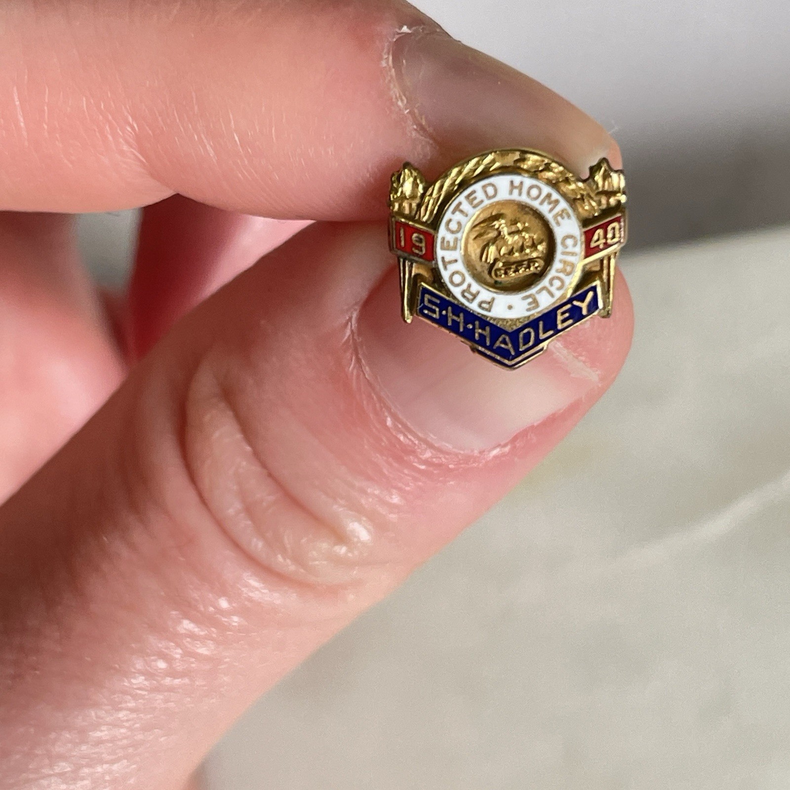VTG 40’s Protected Home Circle S. H. Hadley Mini Gold Plated Enamel Pin Brooch