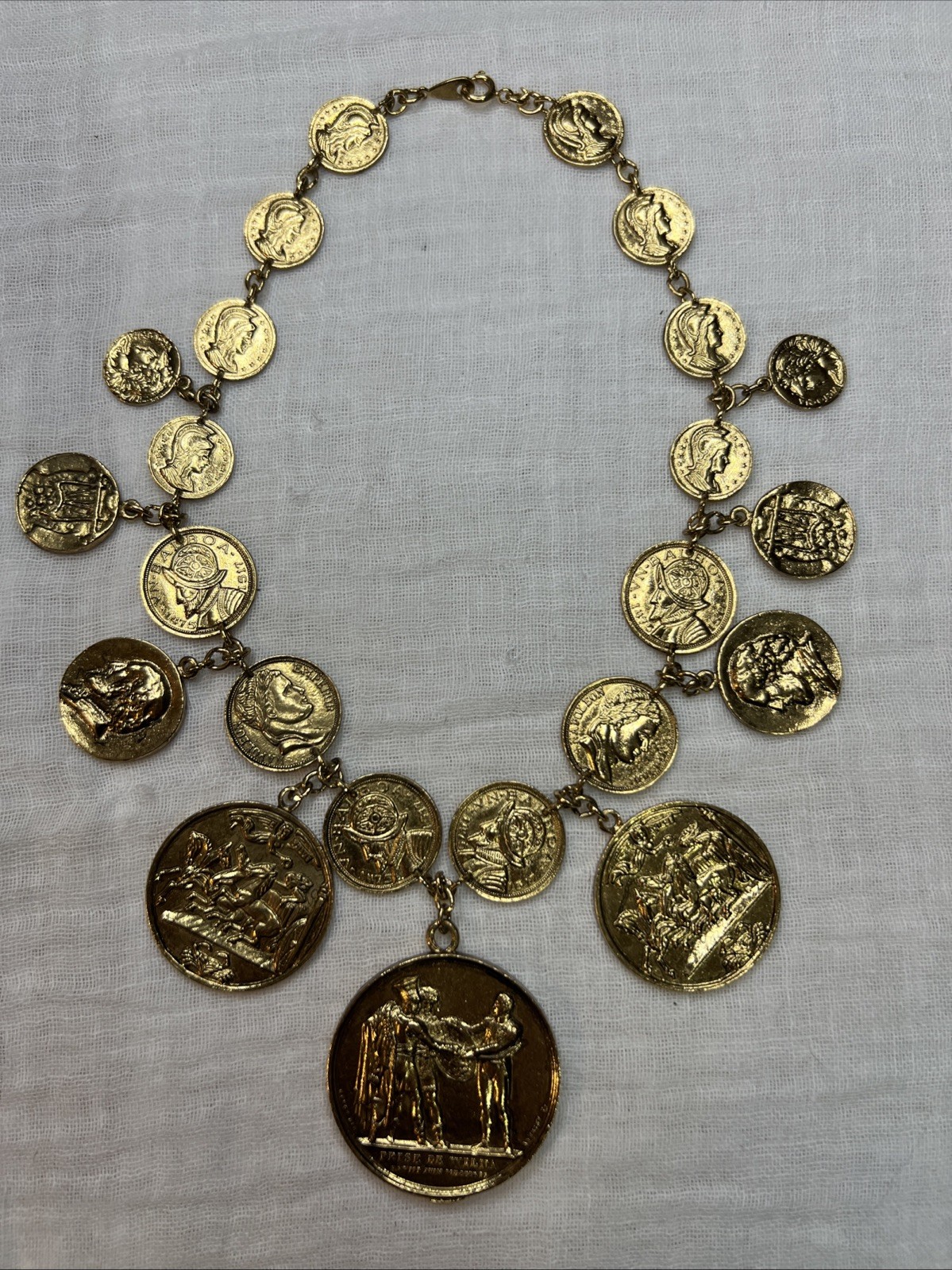 VTG Crown Trifari Roman Coin Bib Collar Necklace 15” Gold Tone Runway 1978-85